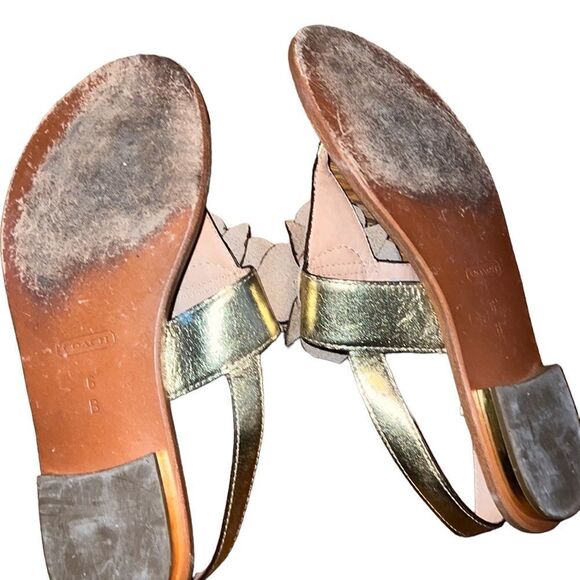 Coach Gold Leather Thong Sandals Size 6 B - Picture 5 of 7
